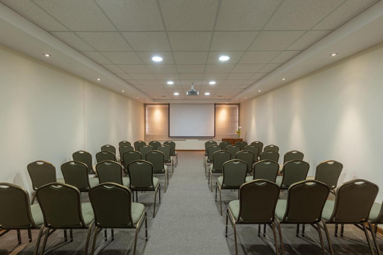 Lp Los Portales Hotel Tarma Extérieur photo